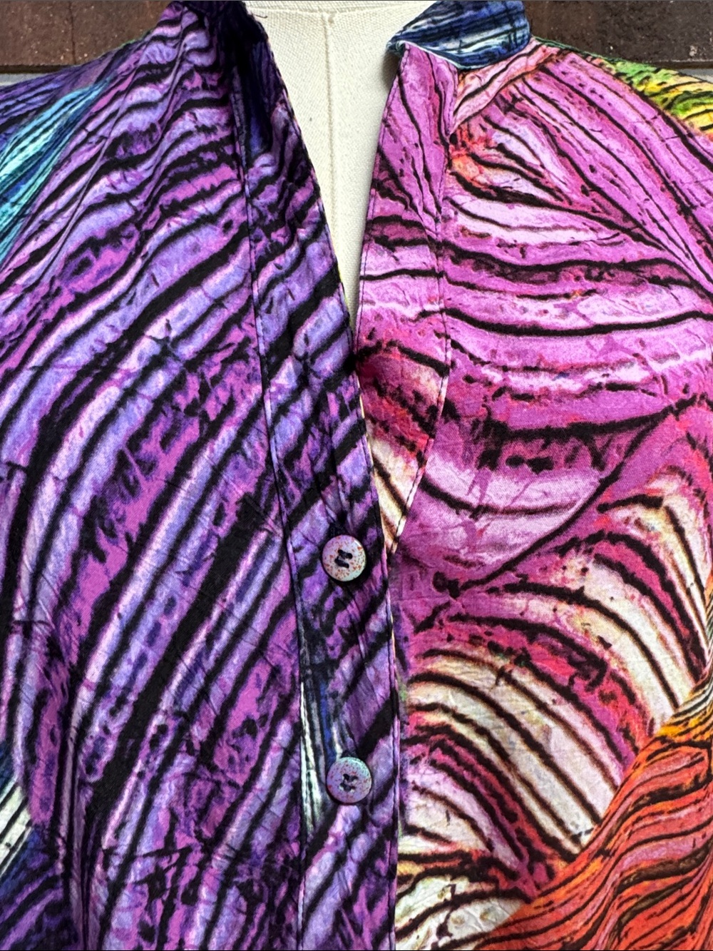Jams World Vibrant Multicolor Samba Patterned Top Size Large - Picture 3 of 12